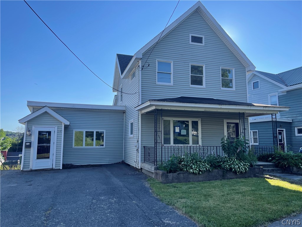 Syracuse Ave, Oswego, NY 13126