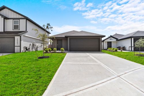 18911 Sunset Horizon Dr, Hockley, TX, 77447-1613 | Card Image