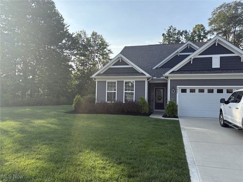 7807 Hunting Lake Dr, Concord Township, OH, 44077-9024 | Card Image