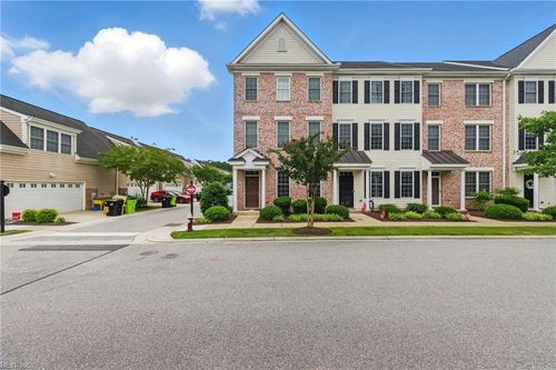 501 Fleming Way, Yorktown, VA, 23692-3191 | Card Image