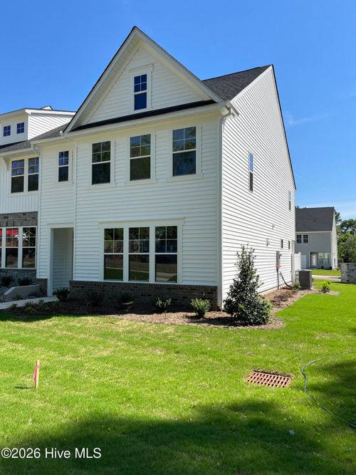 1404 Cooper St, Sanford, NC, 27330-5482 | Card Image