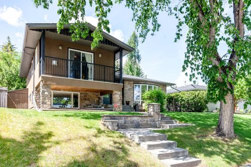 51 Wimbledon Dr Sw, Calgary, AB, T3C3J5 | Card Image