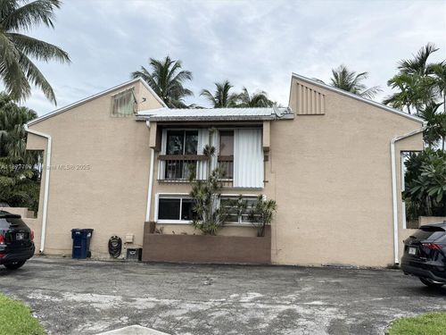 d-9030 Sw 159th Ter, Palmetto Bay, FL, 33157-1949 | Card Image
