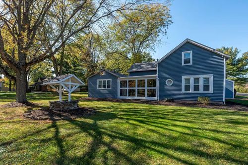 7026 Sunbury Rd, Westerville, OH, 43082-8606 | Card Image