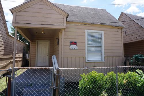 3321 Sampson St, Houston, TX, 77004-3552 | Card Image