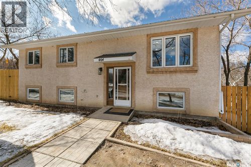 464 7th St, Regina Beach, SK, S0G4C0 | Card Image