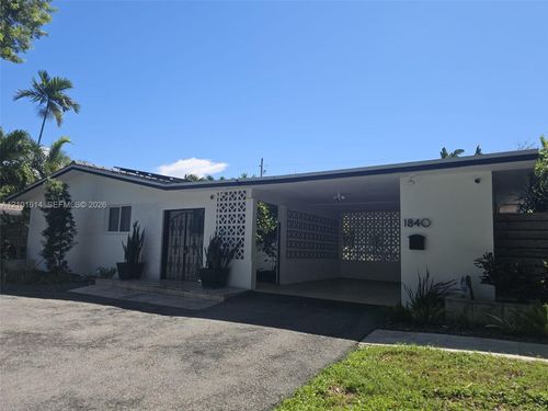 1840 Ne 42nd St, Oakland Park, FL, 33308-5517 | Card Image