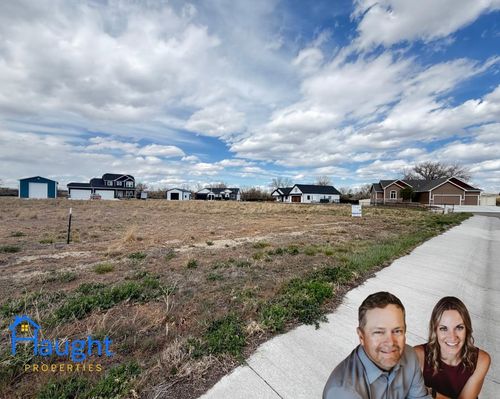 1220 Big Horn Dr, Douglas, WY, 82633-2050 | Card Image