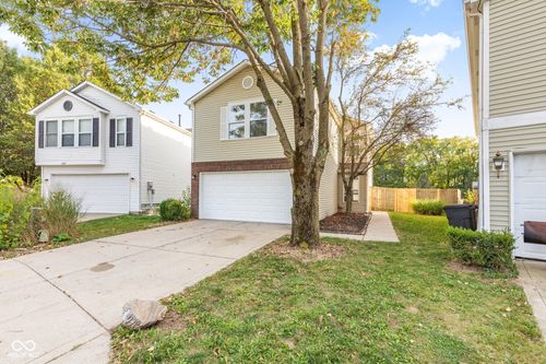 6666 Black Antler Cir, Indianapolis, IN, 46217-7081 | Card Image