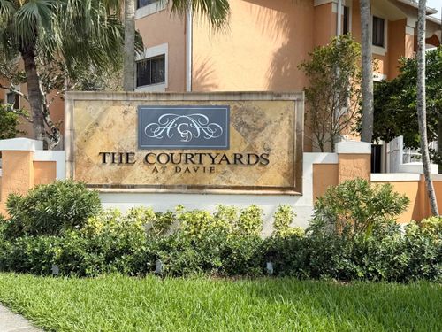 f302-6968 Sw 39th St, Davie, FL, 33314-2453 | Card Image