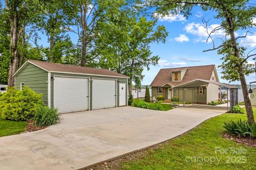 270 Yachtsman Dr, Salisbury, NC, 28146-1552 | Card Image