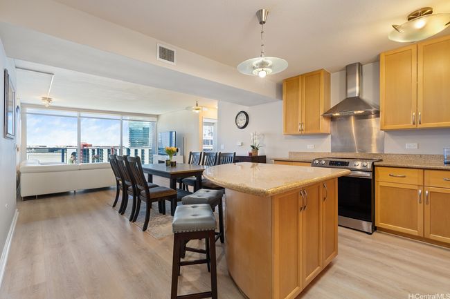 I1506 - 1288 Kapiolani Blvd, Condo with 2 bedrooms, 2 bathrooms and 2 parking in Honolulu HI | Image 5
