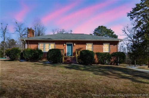 95 Windsor St, Goldston, NC, 27252-8715 | Card Image