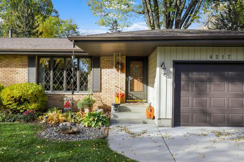 4217 Zealand Avenue N, New Hope, MN, 55428 | Card Image