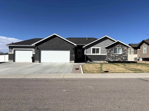29 Fairway Dr, Rock Springs, WY, 82901-3440 | Card Image