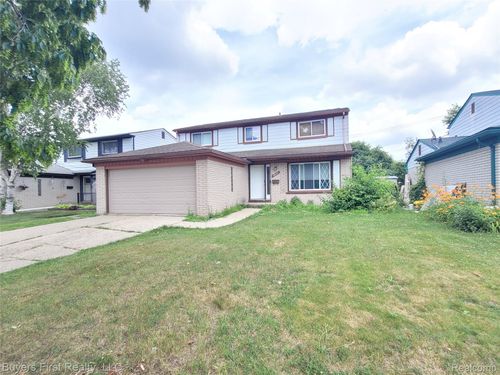 26040 Marlowe Pl, Oak Park, MI, 48237-1044 | Card Image