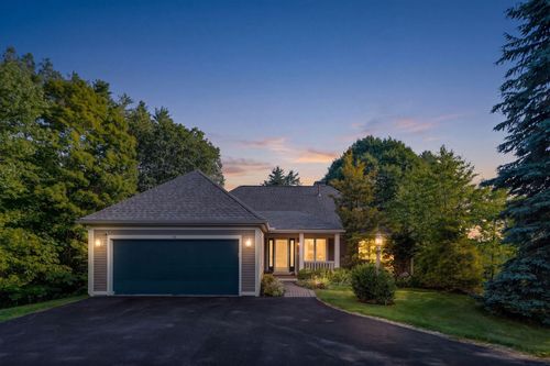43 Berrill Farms Ln, Hanover, NH, 03755-3216 | Card Image