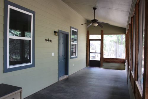 343 River Rapids Rd, Wimberley, TX, 78676-4613 | Card Image