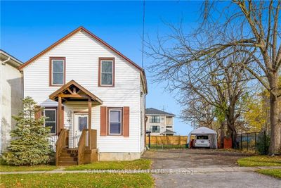 50 Haynes Ave, House other with 4 bedrooms, 2 bathrooms and 6 parking in Saint Catharines ON | Image 2