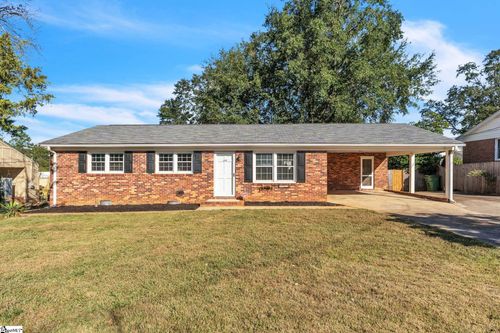 108 Pinehurst Dr, Mauldin, SC, 29662-2633 | Card Image