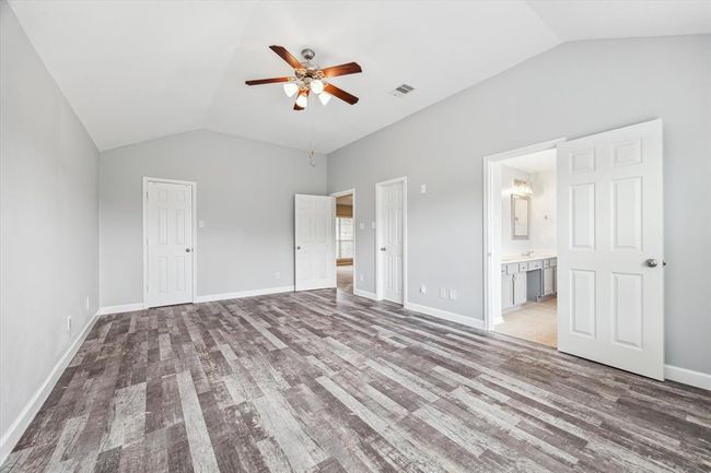 4707 Cypress Bend Ct, House other with 4 bedrooms, 3 bathrooms and 2 parking in Pearland TX | Image 11