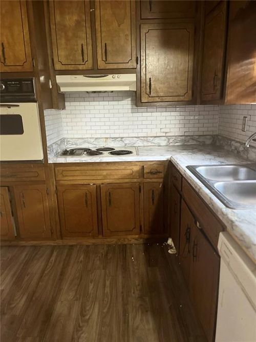 1336 White Oak St Se, Conyers, GA, 30013-1642 | Card Image