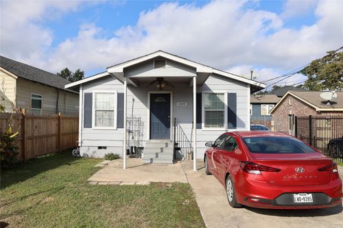 1009 Caplin St, Houston, TX, 77022-5605 | Card Image