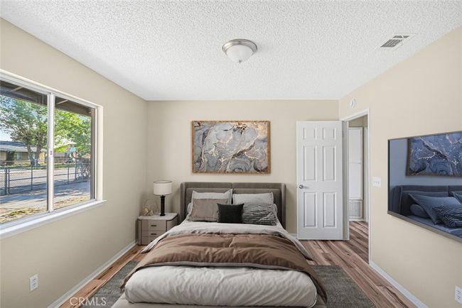15620 Newmont Ave, House other with 3 bedrooms, 2 bathrooms and 2 parking in Lancaster CA | Image 12