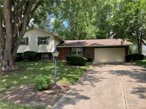 615 Bendwood Way, Beavercreek, OH, 45430-1602 | Card Image