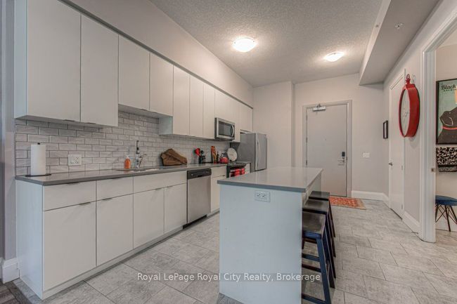 210 - 73 Arthur St S, Condo with 1 bedrooms, 1 bathrooms and null parking in Guelph ON | Image 5