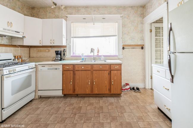 Kitchen | Image 5