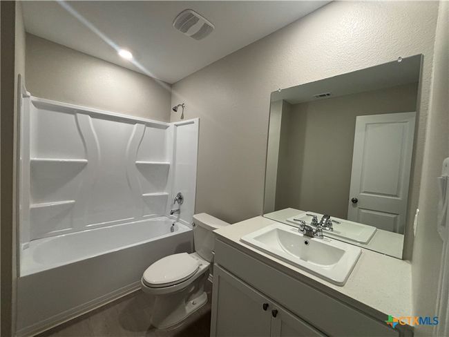321 Bertram Oaks Rd, House other with 4 bedrooms, 2 bathrooms and null parking in Bertram TX | Image 11