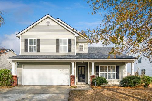 437 Dovetail Cir, Summerville, SC, 29483-7102 | Card Image