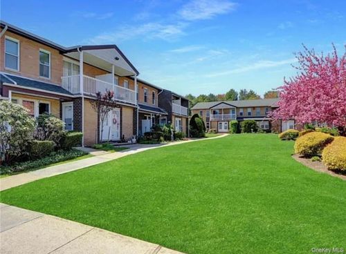 196 Artist Lake Drive, Brookhaven, NY, 11953 | Card Image