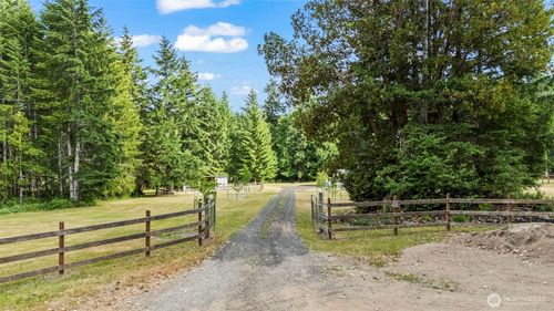 101 E Carols Pl, Belfair, WA, 98528-9802 | Card Image