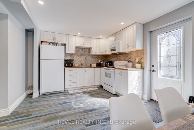 524 Fergo Ave, House attached with 4 bedrooms, 3 bathrooms and 2 parking in Mississauga ON | Image 30