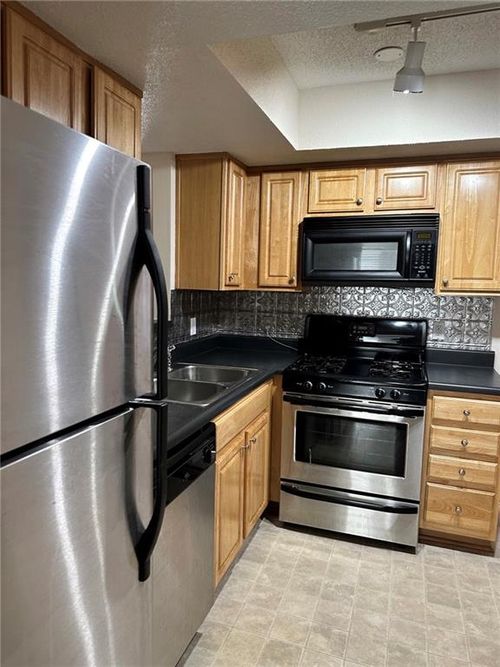 apt-e7-3301 Henderson Mill Rd, Atlanta, GA, 30341-4530 | Card Image