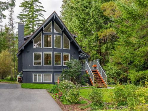 16 Garibaldi Dr, Whistler, BC, V8E0A7 | Card Image