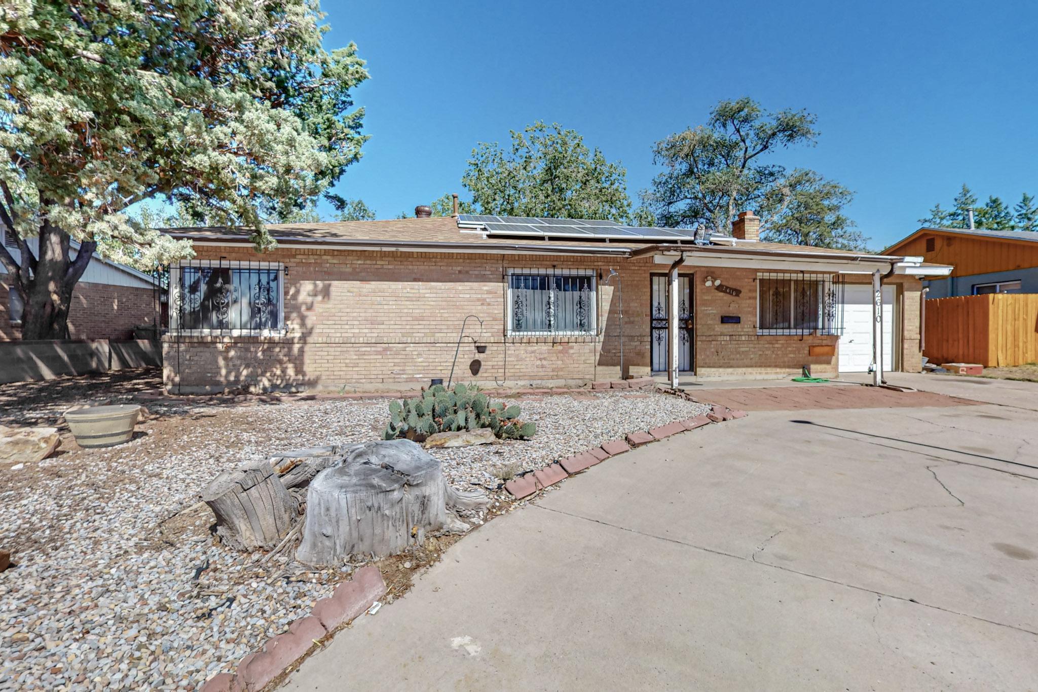 Mesa Linda Dr, Albuquerque, NM 87112