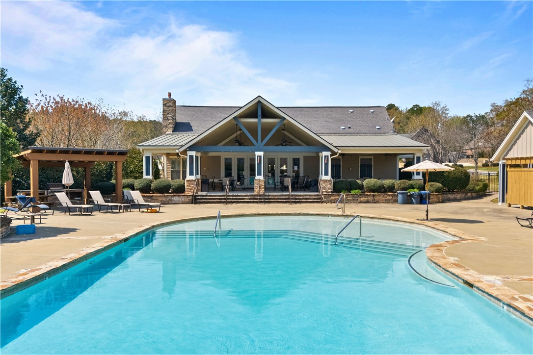Residential in Waverly