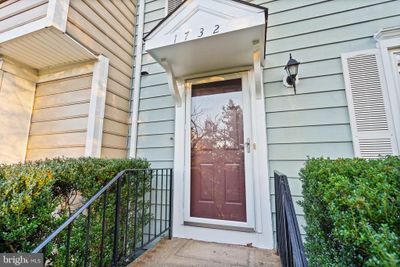 1732 Sundance Drive, Townhouse with 3 bedrooms, 2 bathrooms and null parking in RESTON VA | Image 2