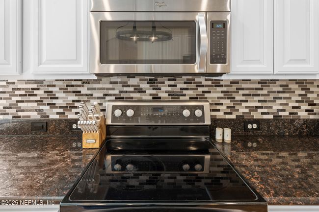 13764 Shady Woods St N, House other with 3 bedrooms, 3 bathrooms and null parking in Jacksonville FL | Image 14