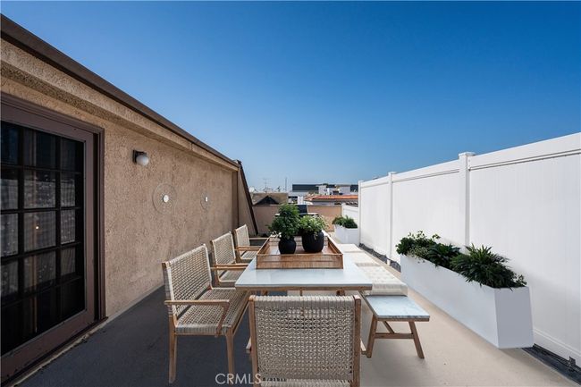 Roof top Patio | Image 10