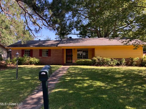 1002 Autumn St, Jackson, MS, 39212-2554 | Card Image