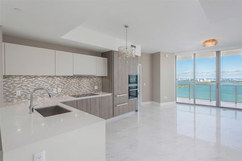 unit-3903-2900 Ne 7th Ave, Miami, FL, 33137-4451 | Card Image