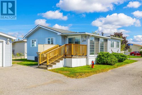 238-3033 Townline Road, Fort Erie (Black Creek), ON, L0R1S1 | Card Image