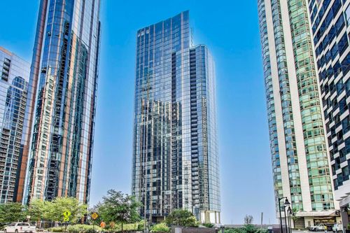403-211 Harbor Dr, Chicago, IL, 60601-7556 | Card Image
