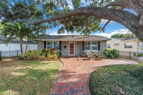 712 43rd Ave N, ST PETERSBURG, FL, 33703-4641 | Card Image