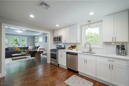 2-2 South St, Madison, NJ, 07940-1510 | Card Image