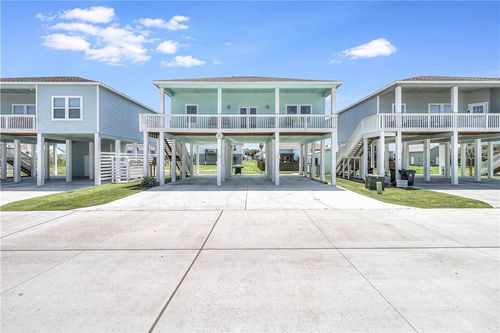 115 Paradise Dr, Rockport, TX, 78382-2023 | Card Image